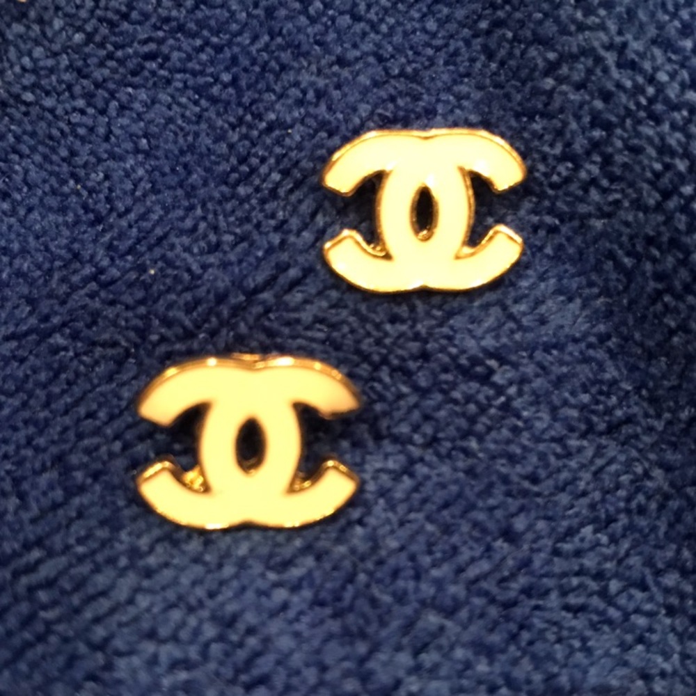 Double C logo earrings